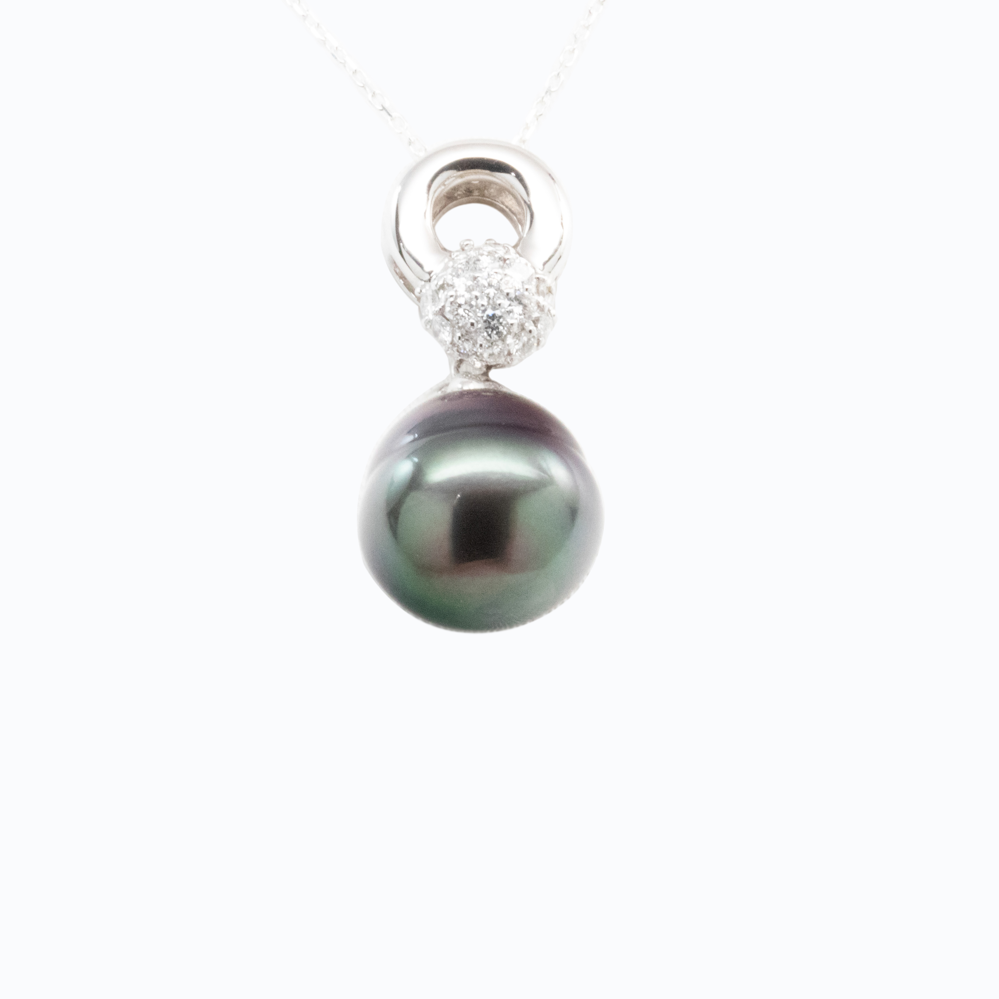 Tahitian Black Pearl Pendant with Diamond Accents