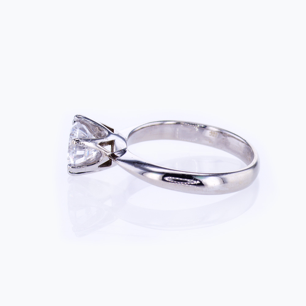 Dino Lonzano Eight-prong Tapered Solitaire Engagement Ring