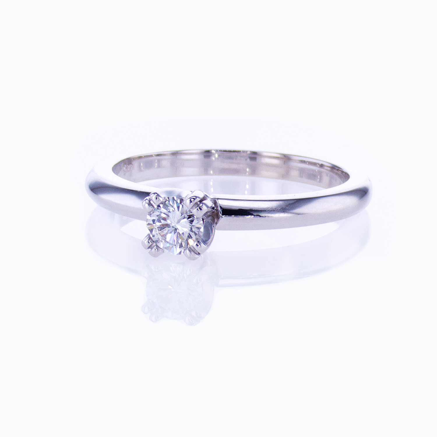 Classic Four-prong Solitaire Engagement Ring and 0.26-carat Natural Diamond