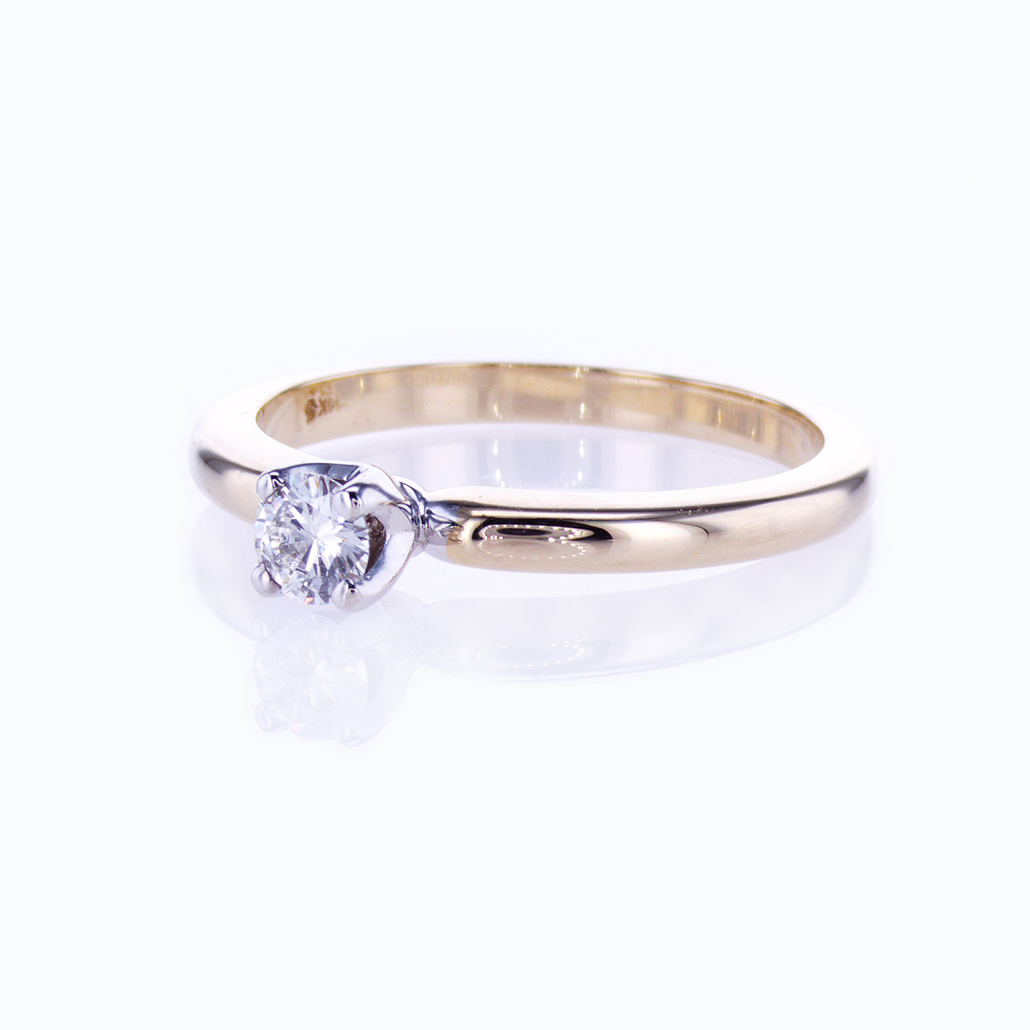 Preset Diamond Solitaire Engagement Ring