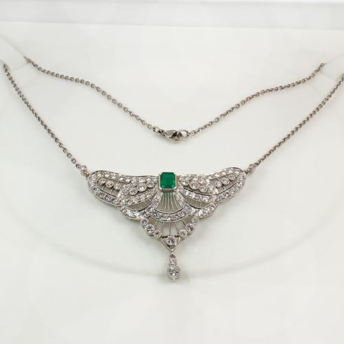Vintage Natural Diamond Necklace with an Emerald