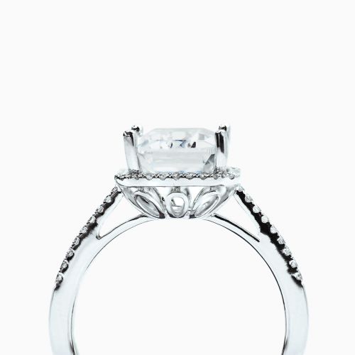 Diamond Halo Ring in 18k White Gold