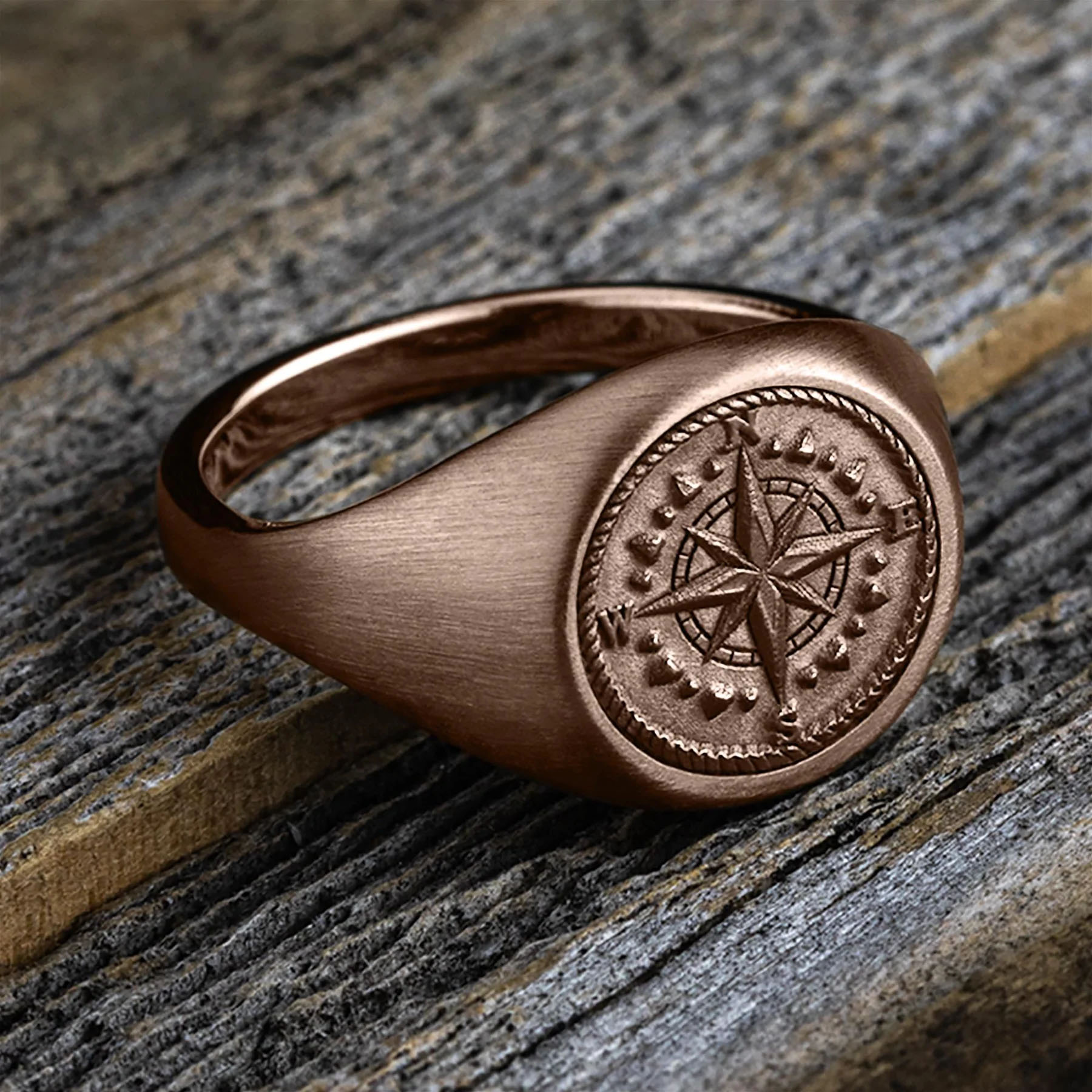 The Nomad - Customizable Signet Ring
