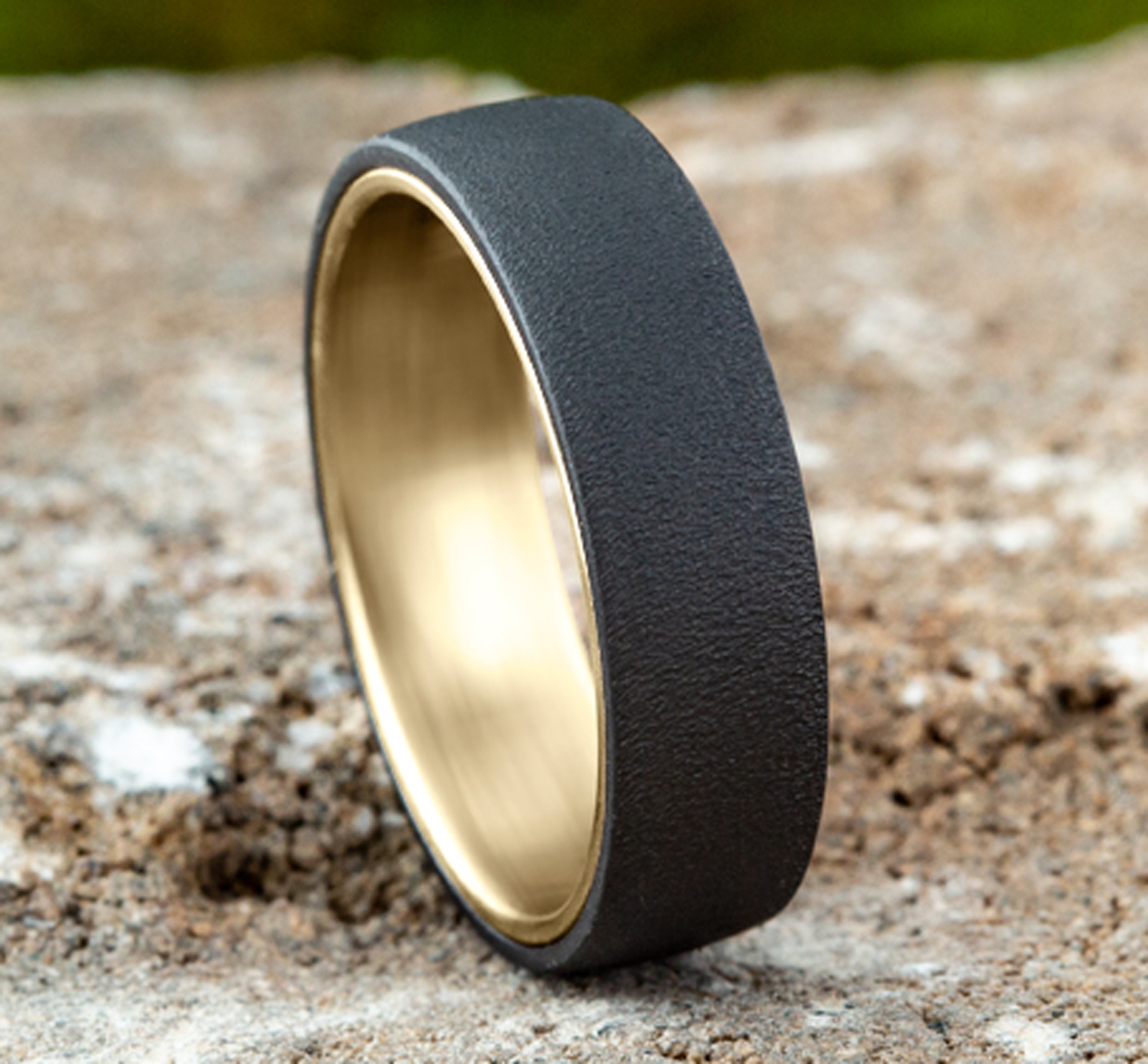 14k Yellow Gold Men's Band with Wire Brushed finish Tantalum Surface, 6.5mm