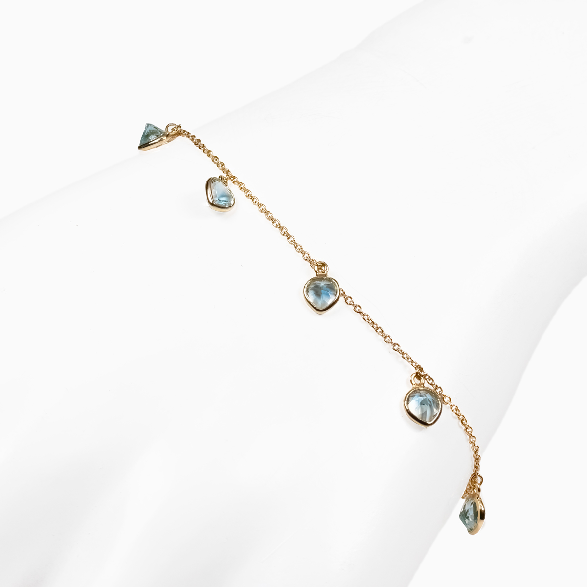 Aquamarine Dangle Tempo Bracelet in 14k Yellow Gold