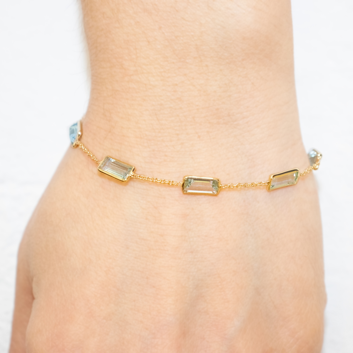 Aquamarine Geometric Tempo Bracelet in 14k Yellow Gold