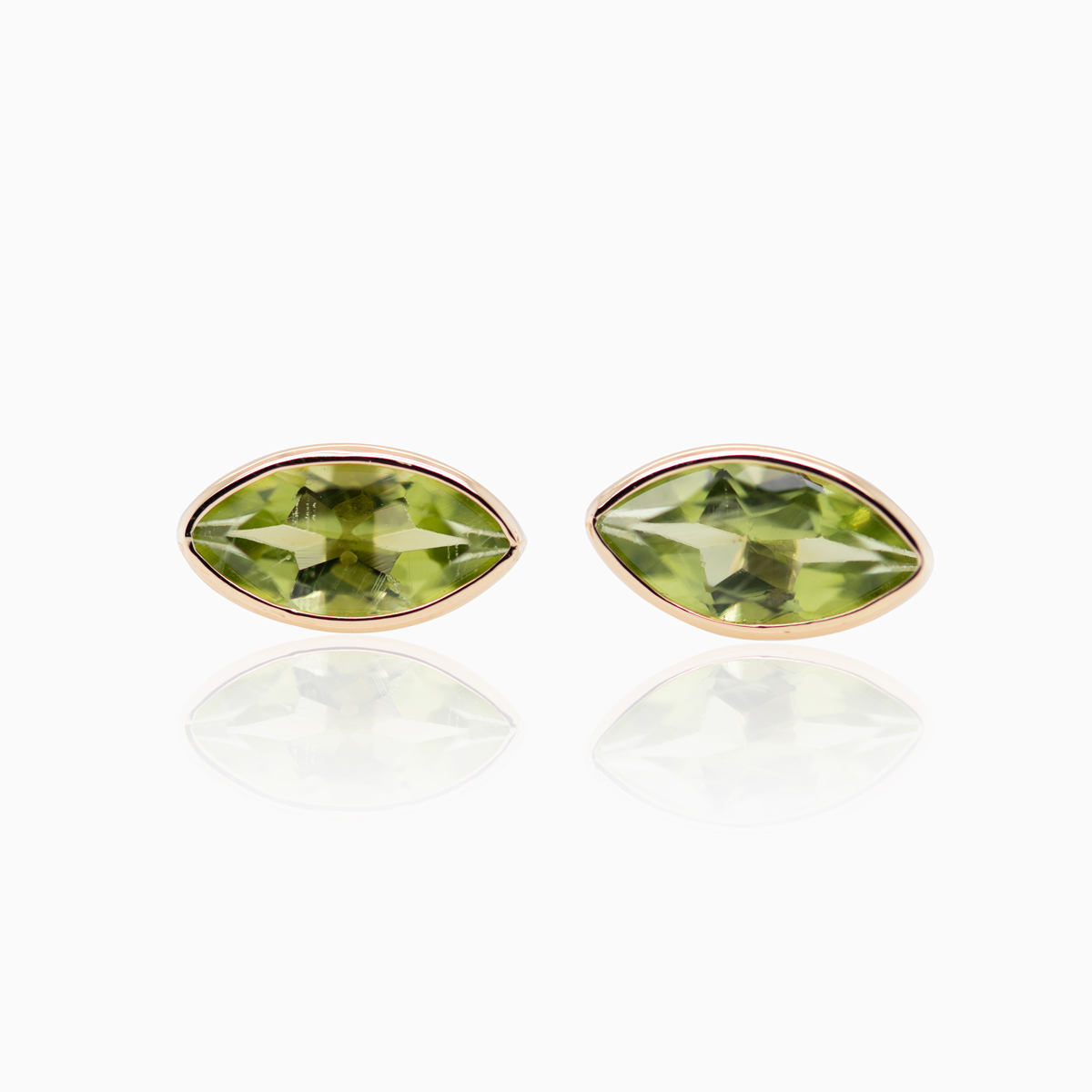 Peridot Stud Earring (PER-RDE-1023.) | Rananjay Exports