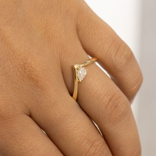 Lab-grown Diamond Modern Solitaire Engagement Ring, 14k Yellow Gold