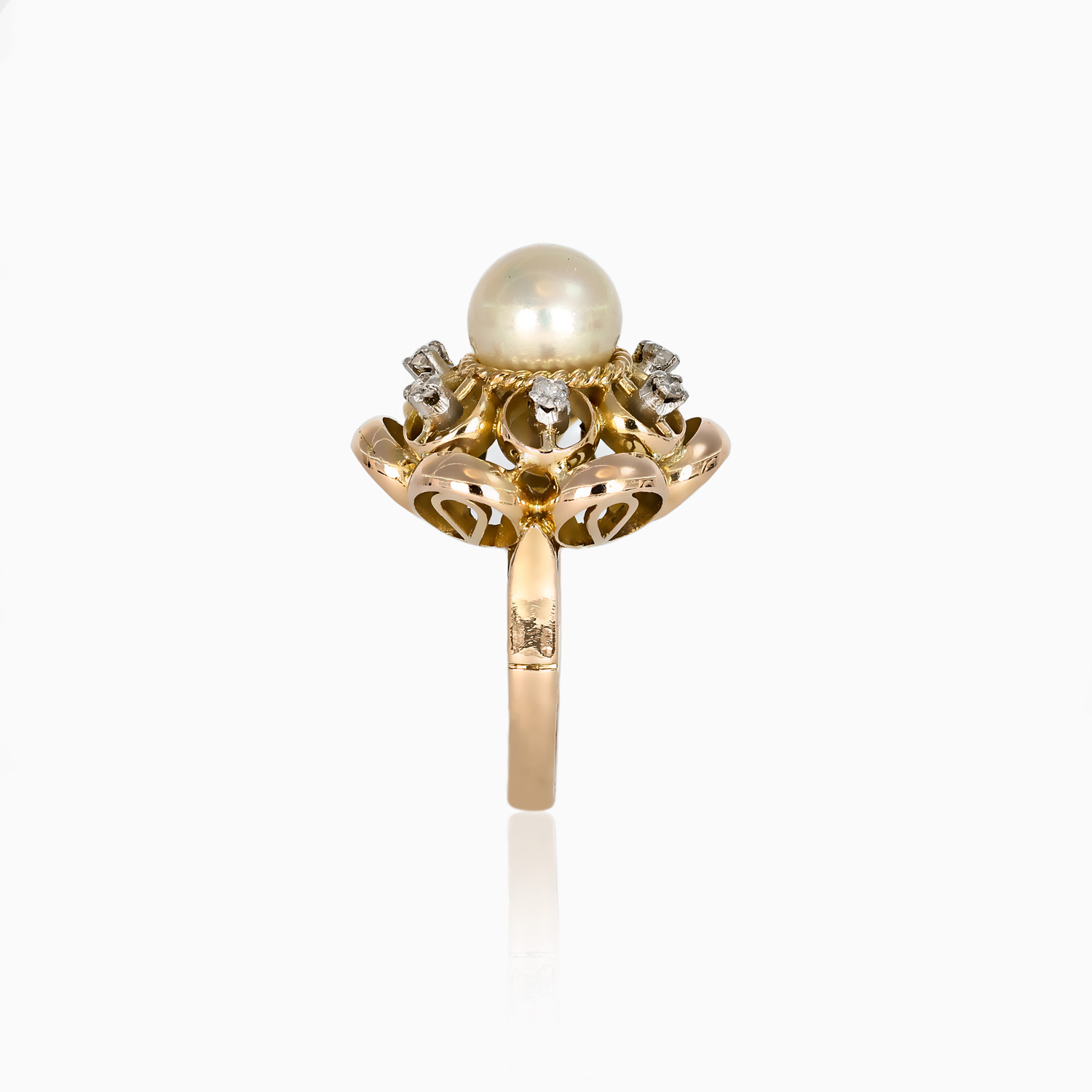 Pearl and Natural Diamond Ring, 18k Gold