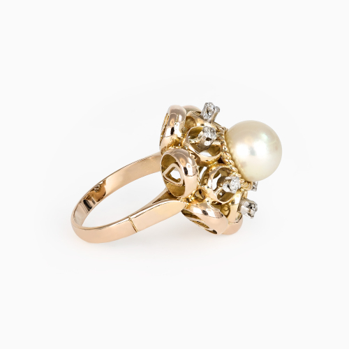 Pearl and Natural Diamond Ring, 18k Gold
