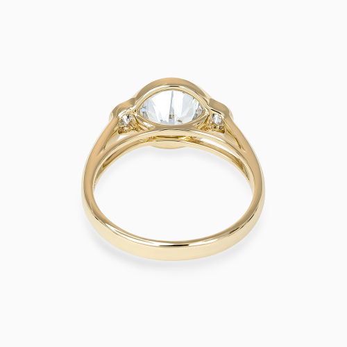 Integrated Side-Stone Round Diamond Engagement Ring