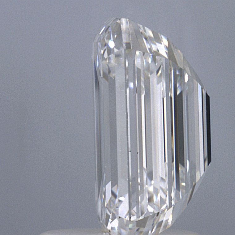 2.5 Carat Emerald